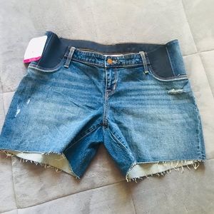 Ingrid and Isabel Maternity Boyfriend Shorts